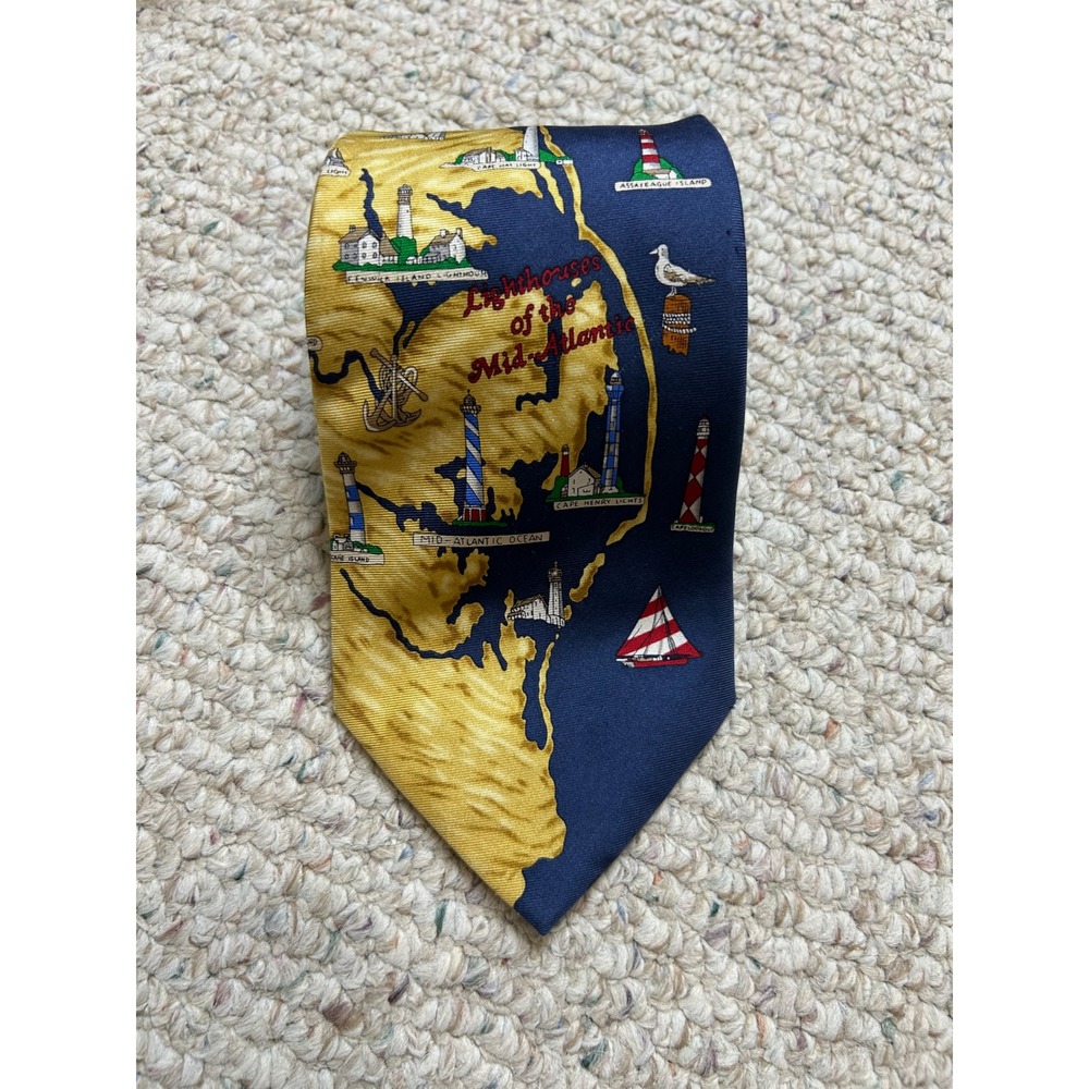 Museum Artifacts Necktie Lighthouses of the Mid Atlantic Nautical‎